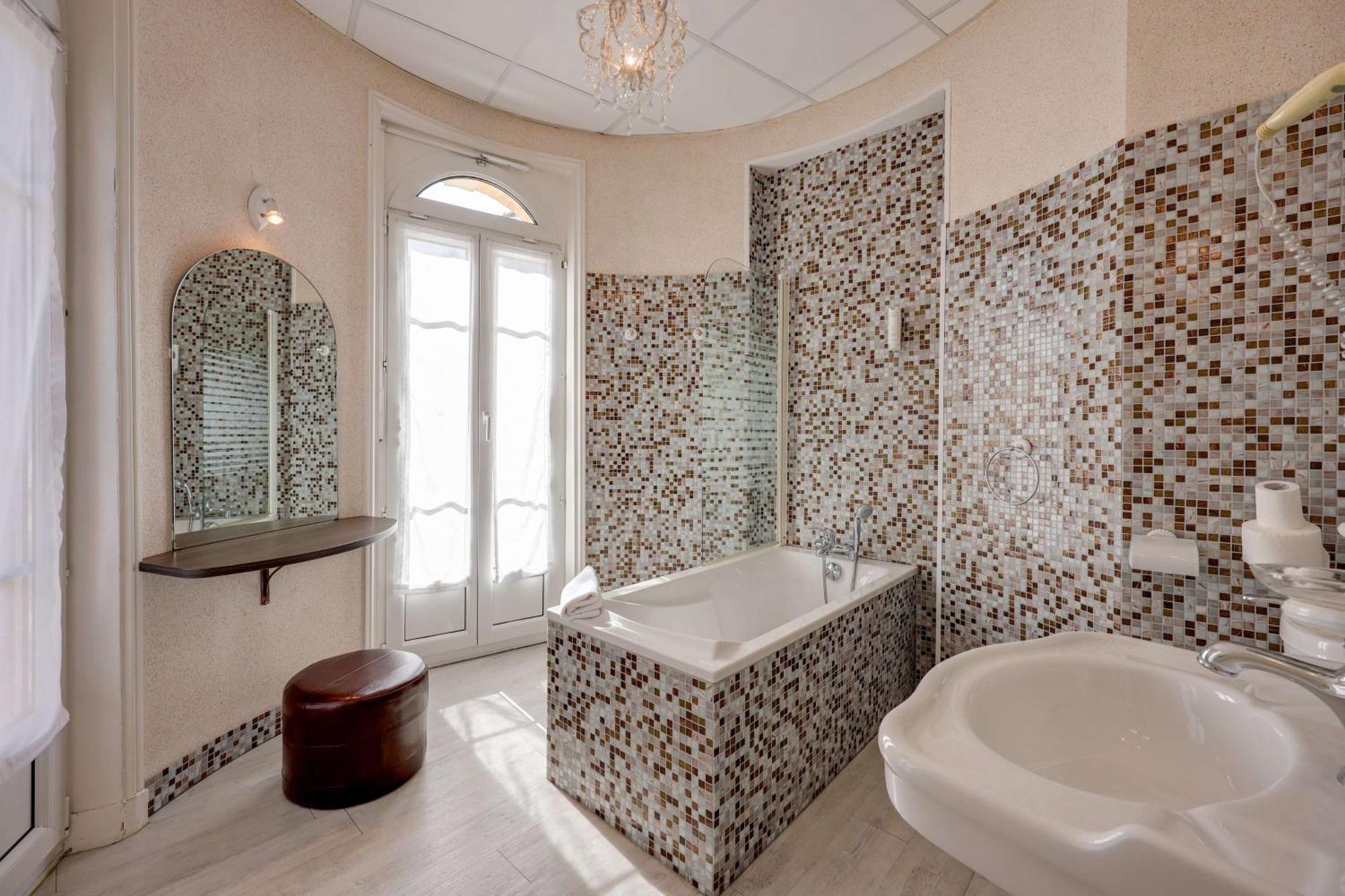Brit Hotel & Spa Le Roc Au Chien Bagnoles de l'Orne Normandie 外观 照片